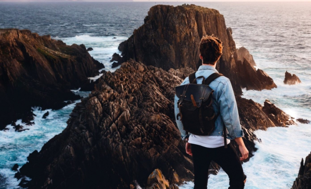 daniel-jensen-tQpypKA92k8-unsplash-1390x847